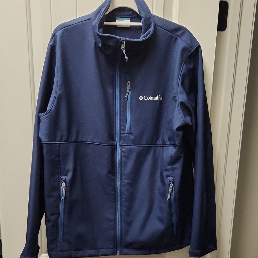 Columbia Men's Deep Blue Performance Jacket